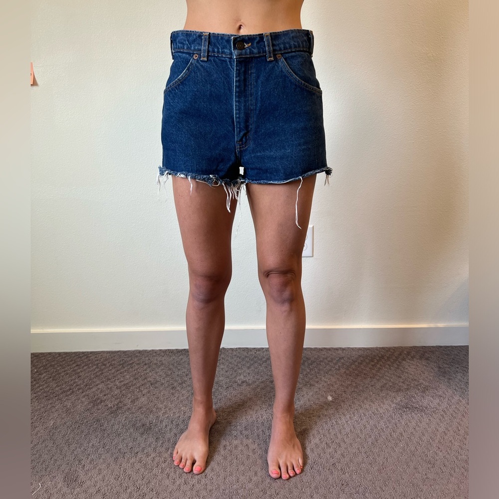 Darker Levi’s - zip fly - size 31/34
